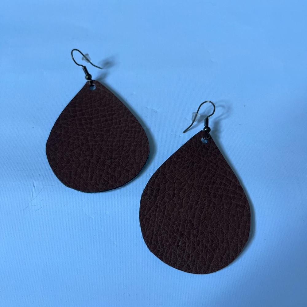 Elegant Brown Teardrop Earrings